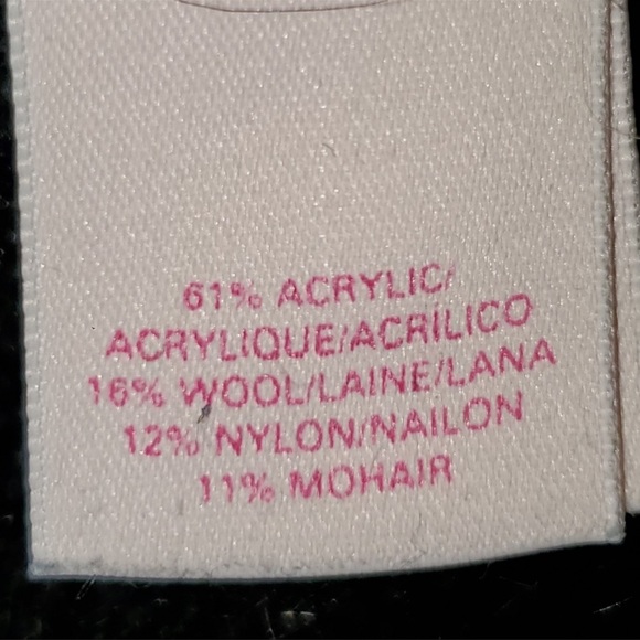 Victoria's Secret Black Made You Look Cropped Knit Sweater | Size L - Picture 10 of 10